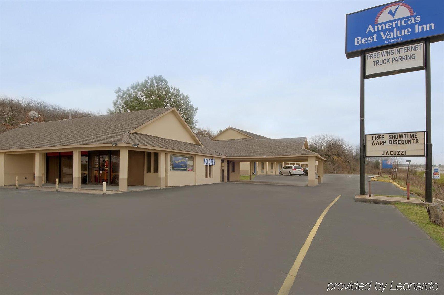 Americas Best Value Inn Henryetta Exterior photo